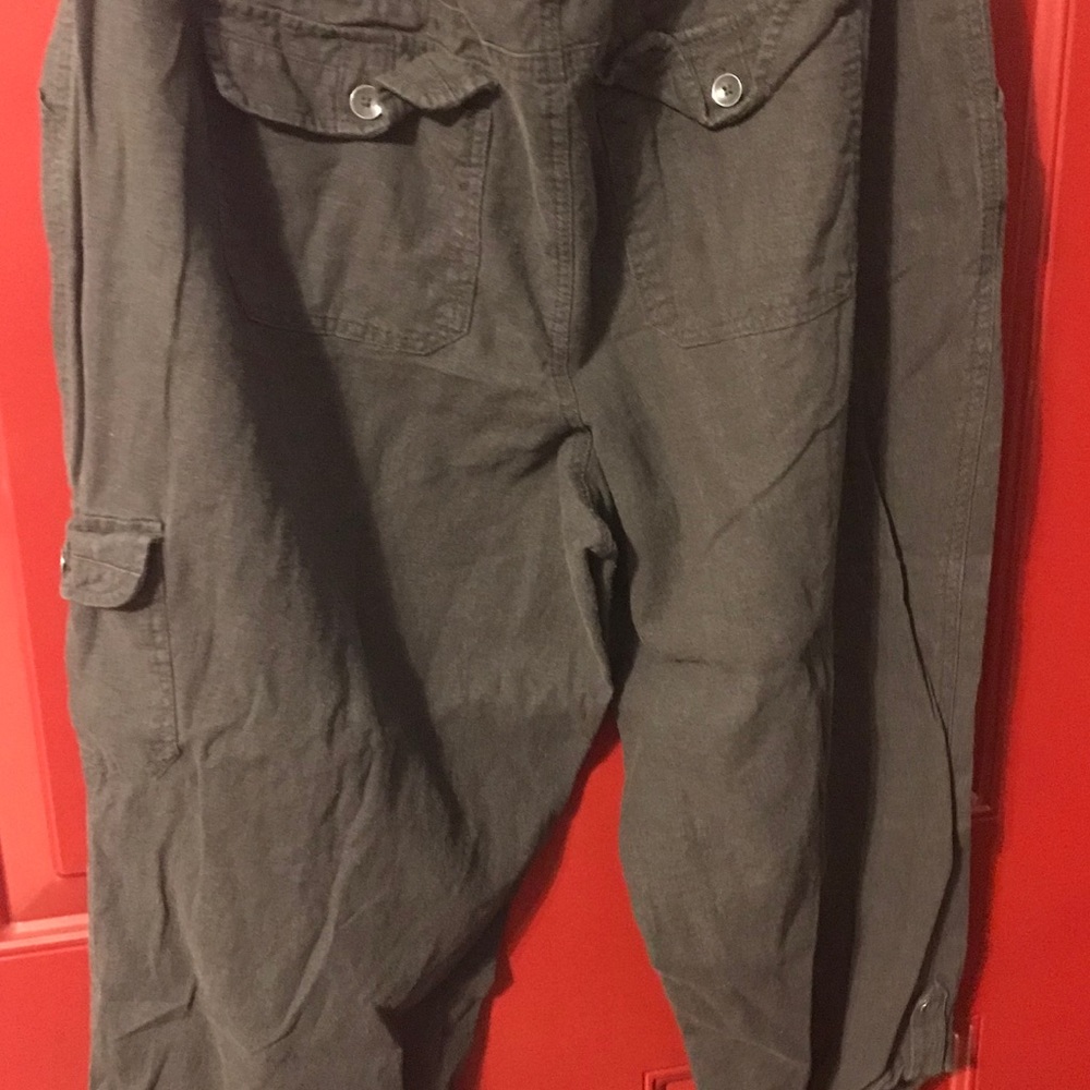 Dark Gray Capris